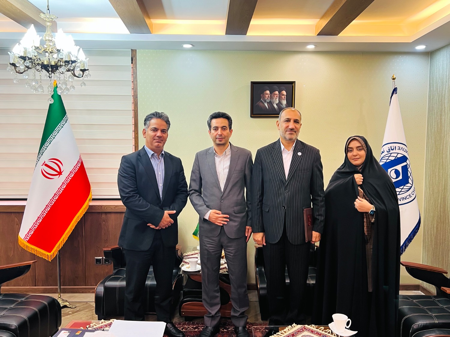 تأکید بر نقش محوری اتاق تعاون در توسعه اقتصادی؛ گزارش نشست مشترک رئیس اتاق تعاون استان تهران و رئیس خانه احزاب استان تهران
